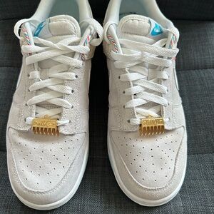 Nike dunk low SE BARBER SHOP